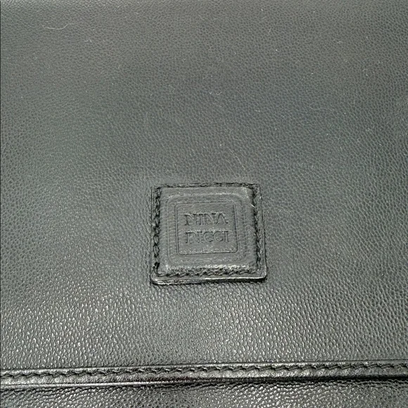 Nina Ricci Black Leather Envelope Bag - Picture 2 of 9